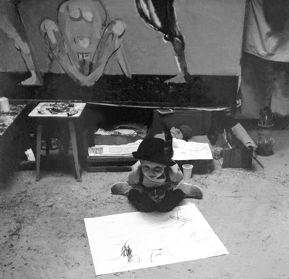 Степан Рябченко в майстерні батька